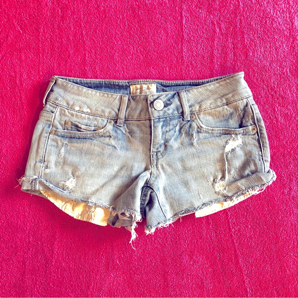 💗LIKE NEW !!! Never worn Aeropostale denim cut off shorts size 00